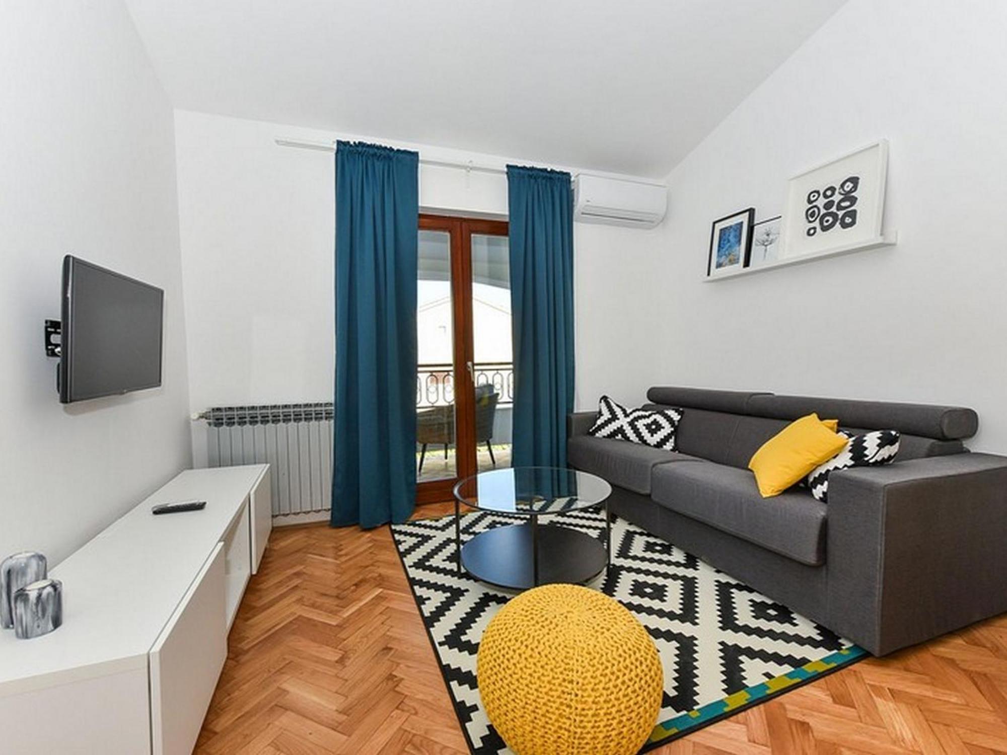 Mediterraneo Garden Apartments Petrcane Rum bild