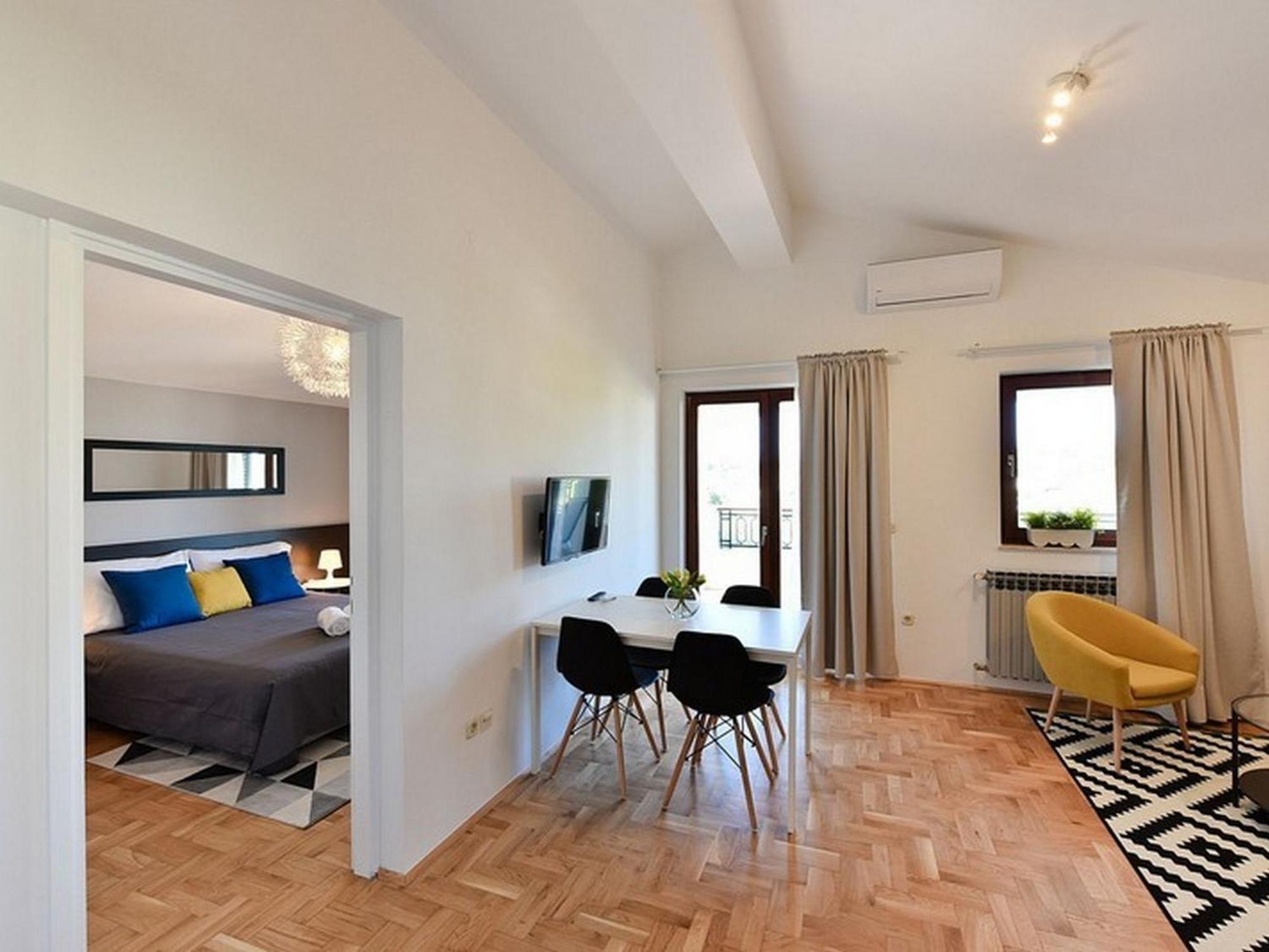 Mediterraneo Garden Apartments Petrcane Rum bild