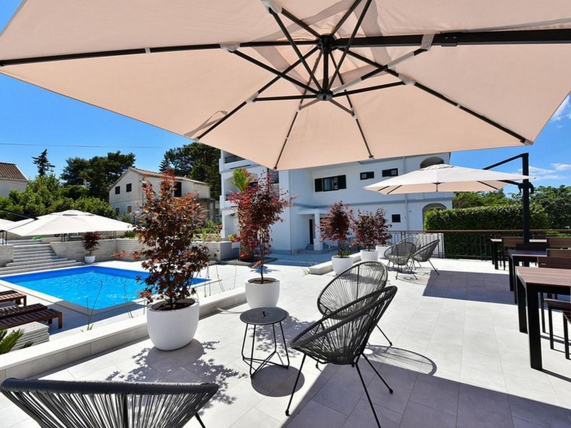 Mediterraneo Garden Apartments Petrcane Rum bild