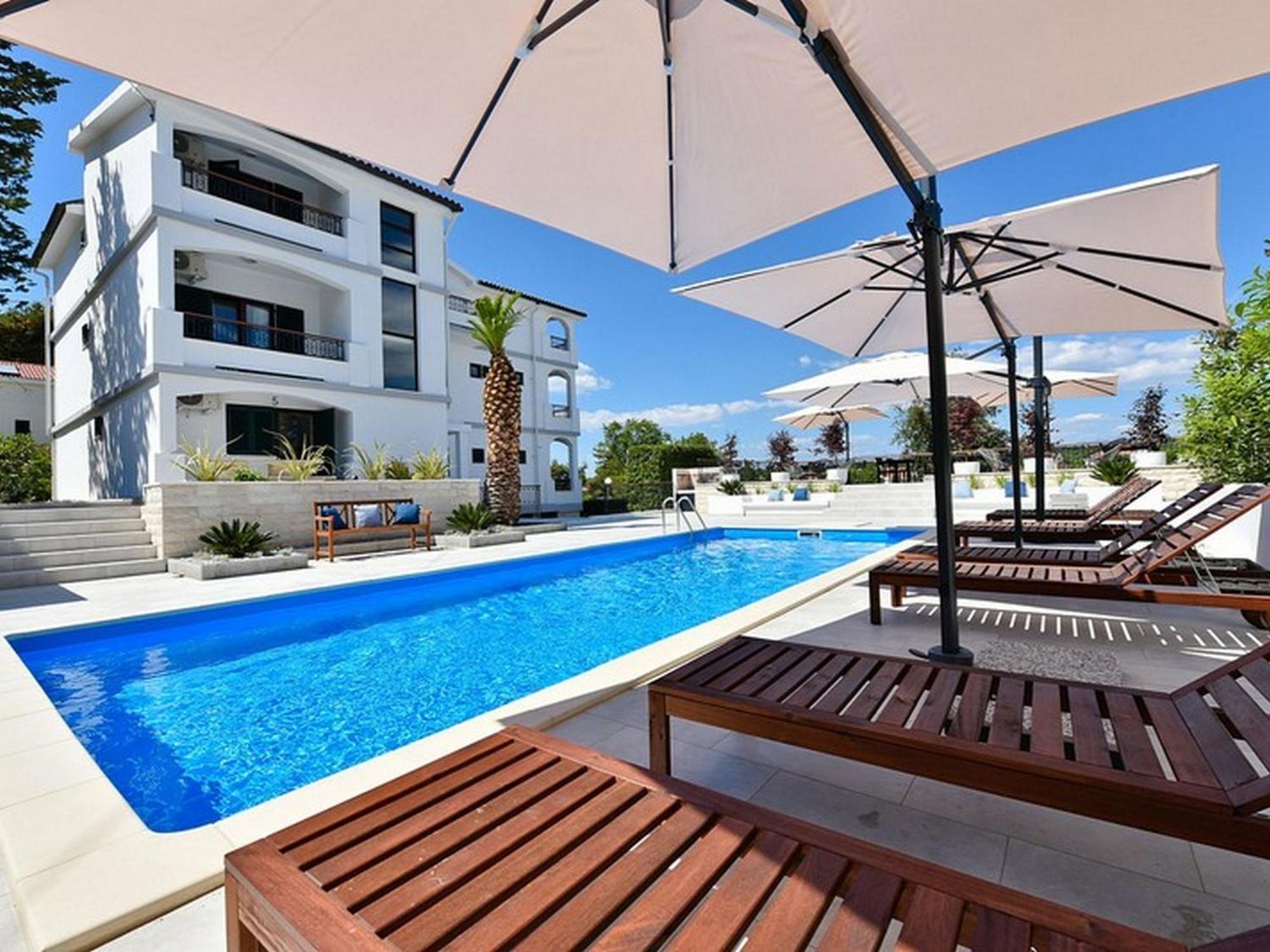 Mediterraneo Garden Apartments Petrcane Rum bild