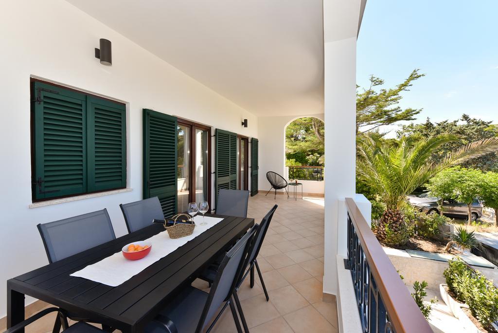 Mediterraneo Garden Apartments Petrcane Exteriör bild