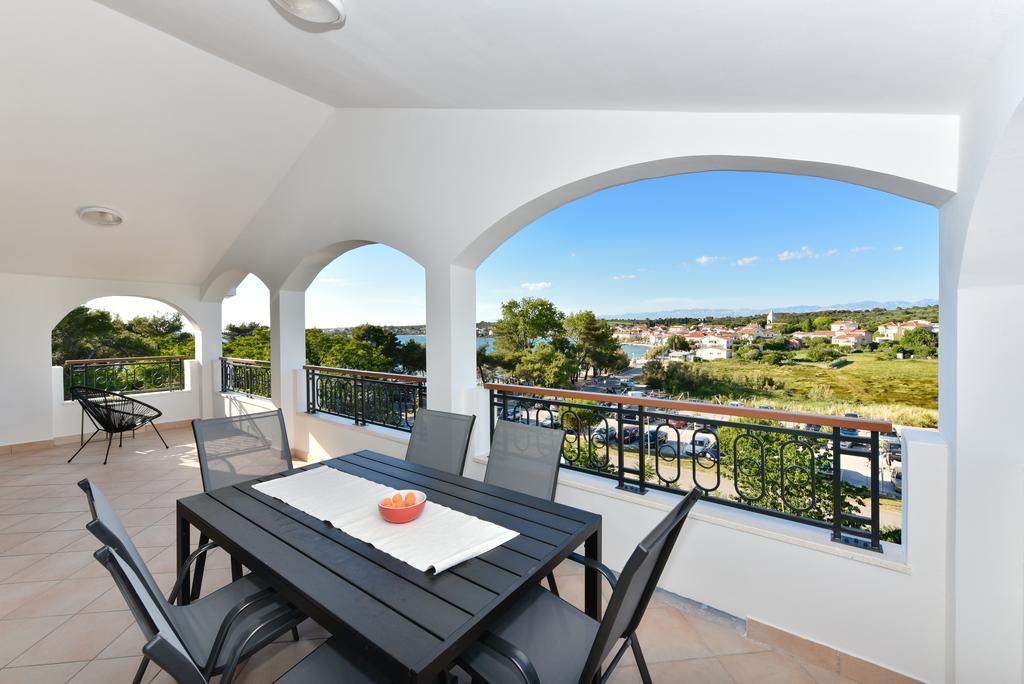 Mediterraneo Garden Apartments Petrcane Exteriör bild