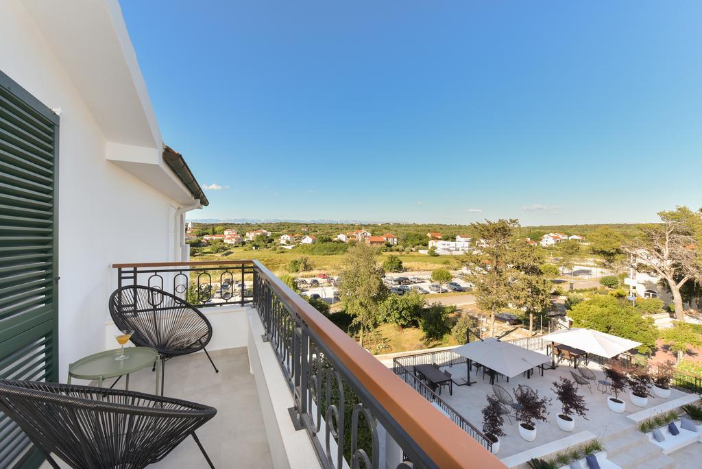 Mediterraneo Garden Apartments Petrcane Exteriör bild