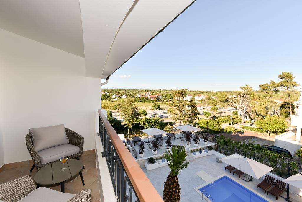 Mediterraneo Garden Apartments Petrcane Exteriör bild