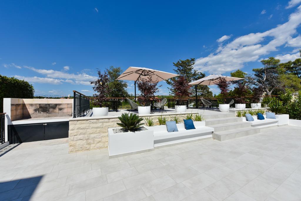 Mediterraneo Garden Apartments Petrcane Exteriör bild